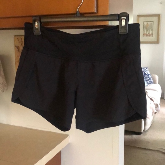 Lululemon Speed Up Shorts - Picture 2 of 6